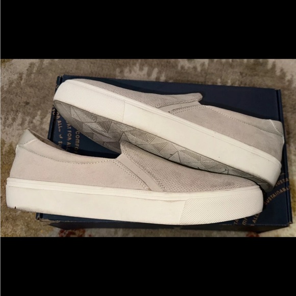 Dr Scholl's Women's NOVA Slip On Sneaker, Oyster Grey Odor control size 10 - Picture 7 of 8